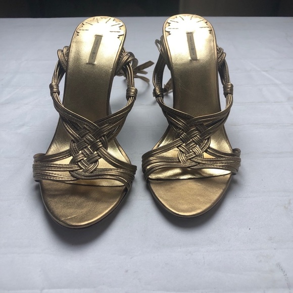 Max Studio bronze stacked wood ankle strap heels size 7 1/2 - Picture 8 of 10